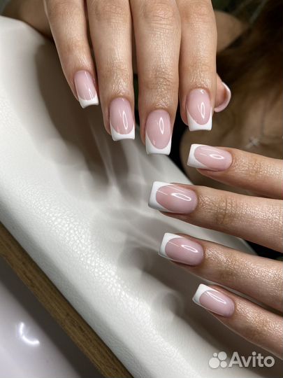 Наращивание ногтей