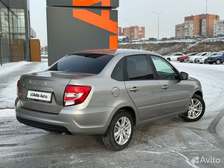 LADA Granta 1.6 МТ, 2022, 44 600 км