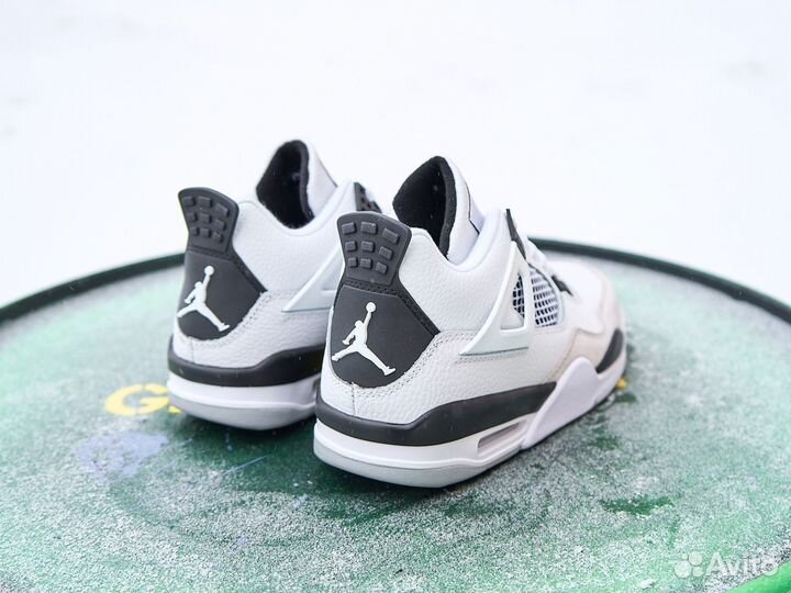 Кроссовки nike air jordan 4