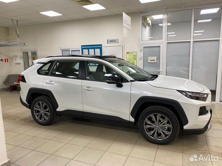 Toyota RAV4 2.0 CVT, 2024