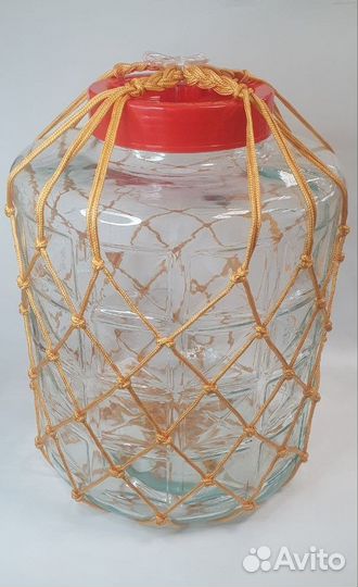 Банка с гидрозатвором