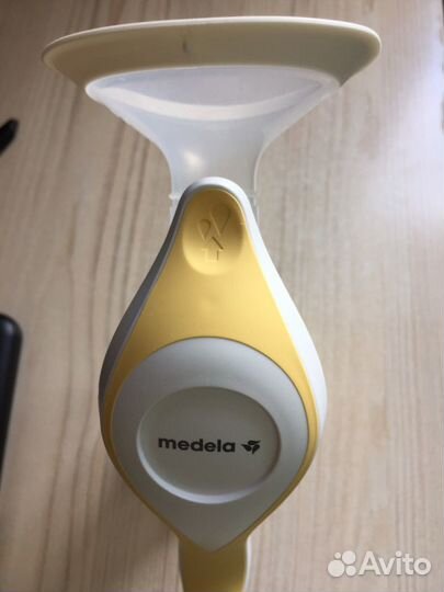 Молокоотсос ручной medela