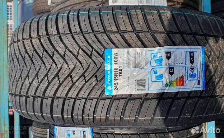 Triangle SeasonX TA01 245/45 R18