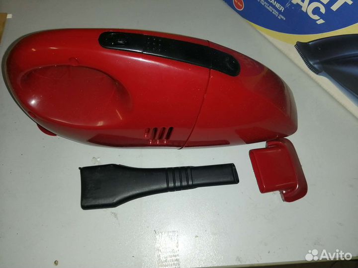 Автомобильный пылесос