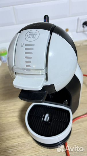 Капсульная кофемашина dolce gusto