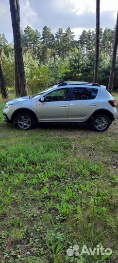 Renault Sandero Stepway 1.6 МТ, 2021, 32 300 км