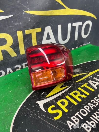 Фонарь задний правый Kia Carnival 3 2.2 D4HB