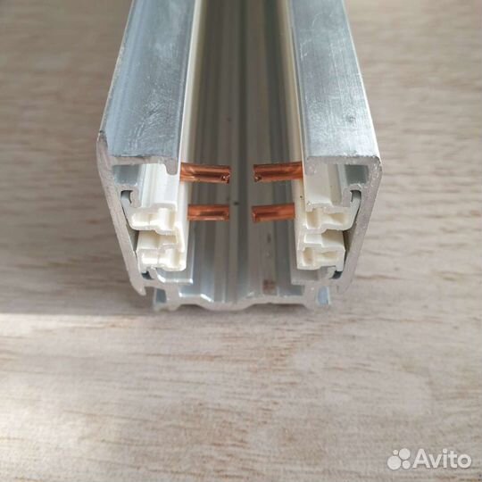 Светильник трековый, шина