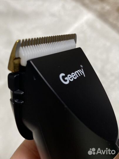 Профессиональная машинка для стрижки волос