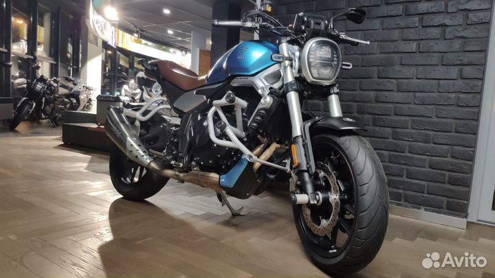 Мотоцикл voge 500 AC