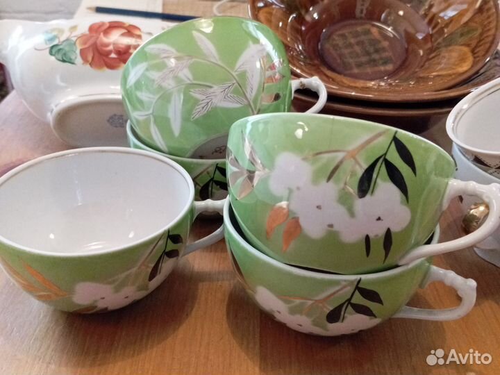 Чайные чашки Дулево, тарелки Зик, креманки