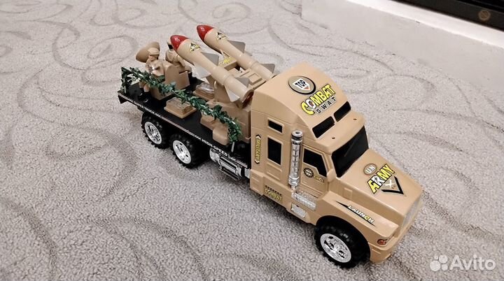 Военная детская большая машина