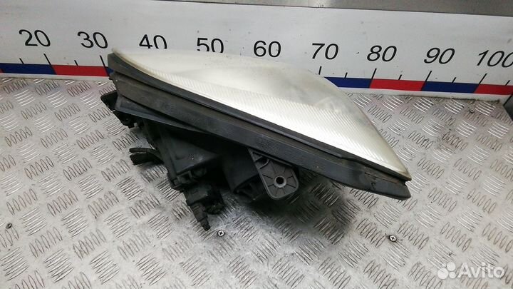 Фара правая Kia Sportage 2 2006