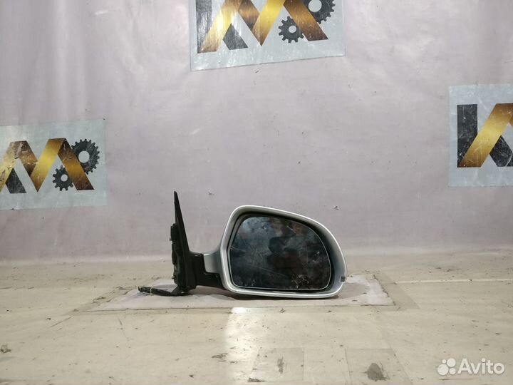 Ауди A4 B8 08- Зеркало правое 17конт без фишки