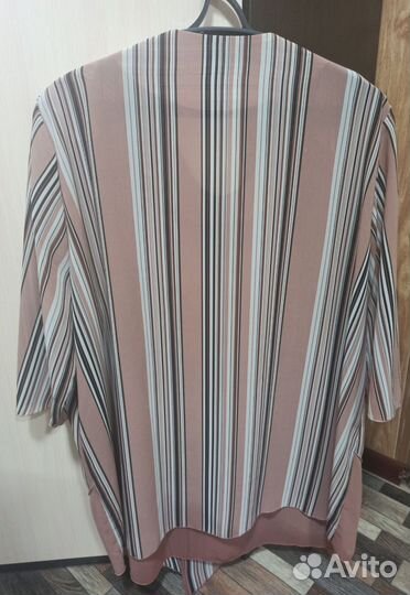 Блузка женская 62 размер б/у