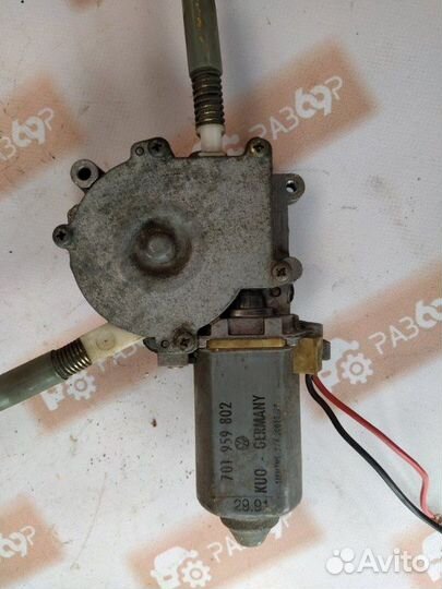 Стеклоподъемник передний правый Volkswagen