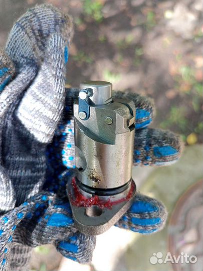 Натяжитель цепи грм