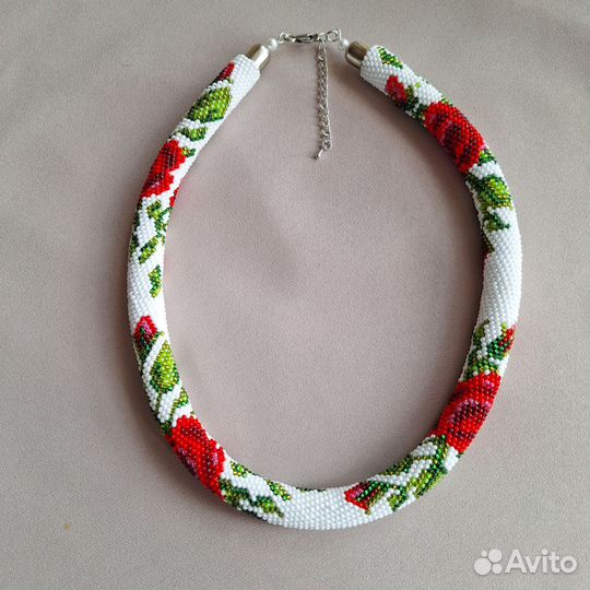 Колье жгут из бисера