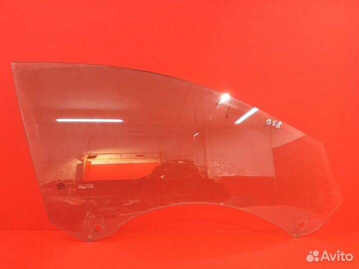 Стекло двери переднее правое Audi A6 C6 BDW 2006