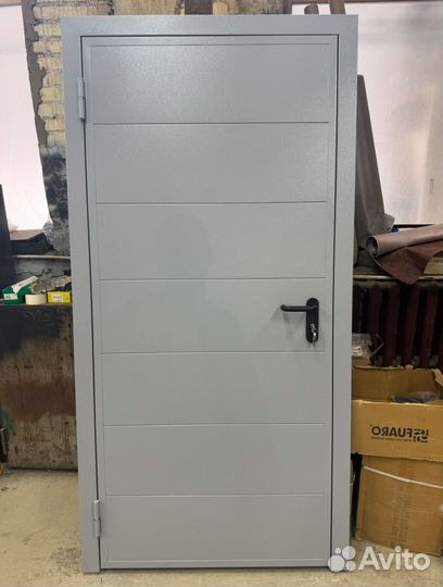 Установка входных металлических дверей