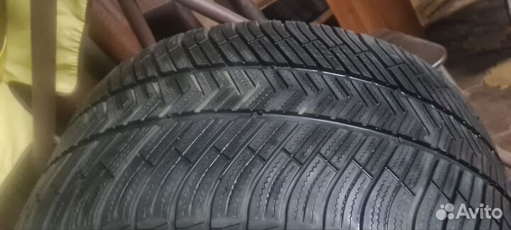 Michelin Pilot Alpin PA4 255/40 R20 и 285/35 R20 101V