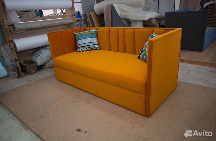 Кровать детская с матрасом с ящиками