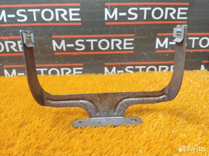 Кронштейн Volkswagen Tiguan 5N cawa 2009