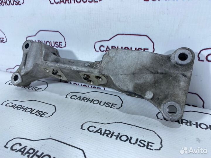 Кронштейн двигателя передний Peugeot 308 euro 4