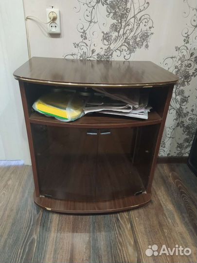 Тумба под телевизор