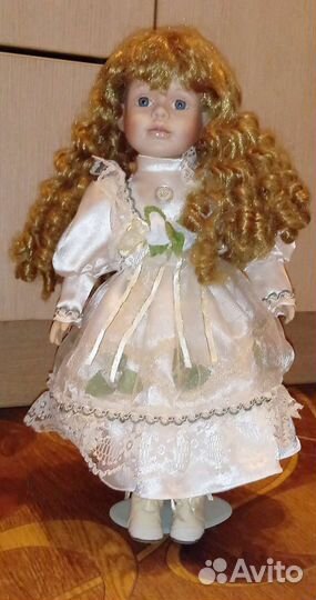 Кукла фарфоровая коллекционная