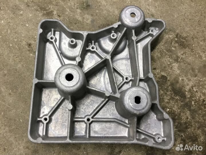 Крепление акб Ниссан Кашкай (J11) с 2014г