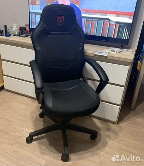 Компьютерное кресло