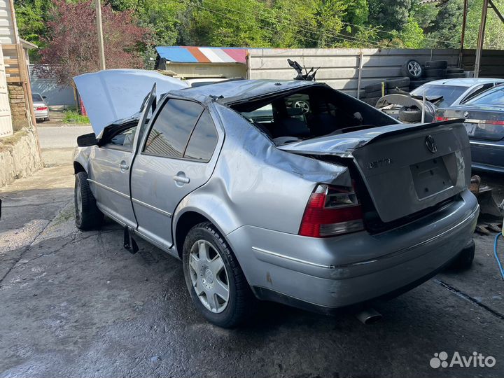 Разбор volkswagen jetta MK4 (подлокотник продан)