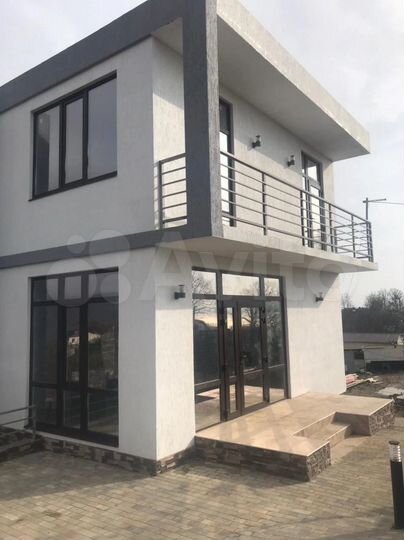 Дом 245 м² на участке 6 сот.