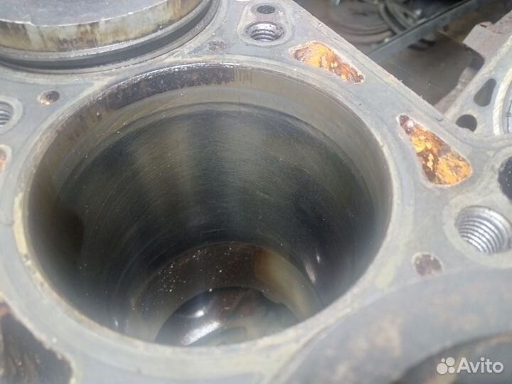 Блок двигателя с поршнями 1.6 ADP Ауди А4 Б5