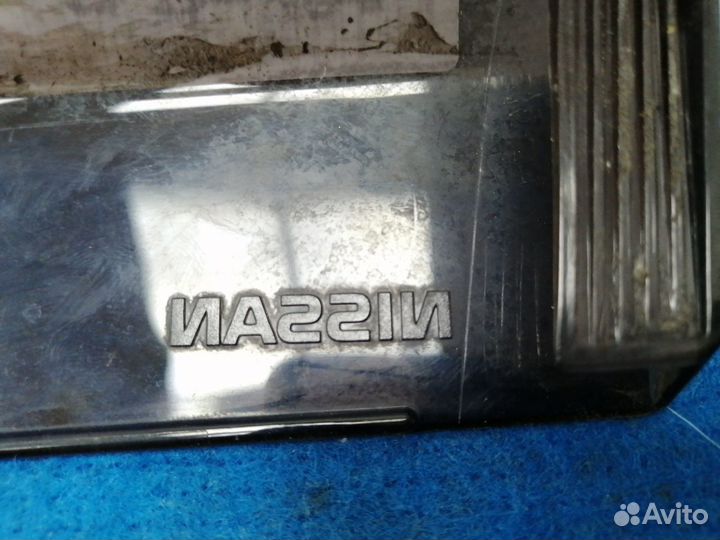 Ветровик передней правой двери Nissan Note