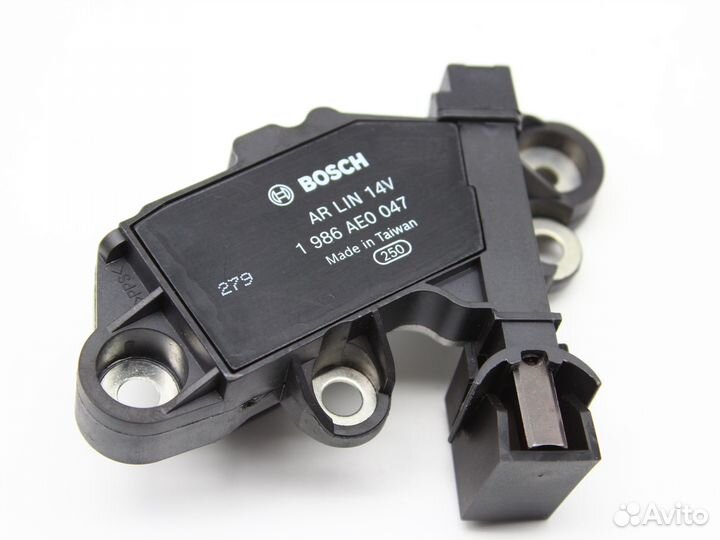 Реле регулятор Bosch Volvo