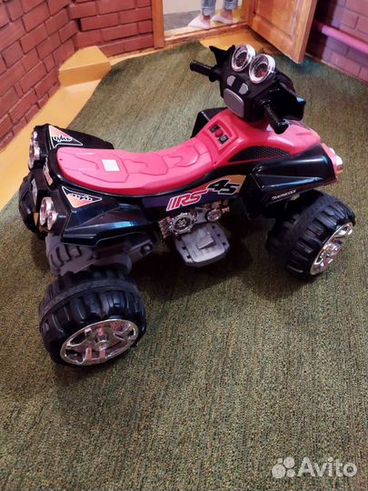 Детский квадроцикл