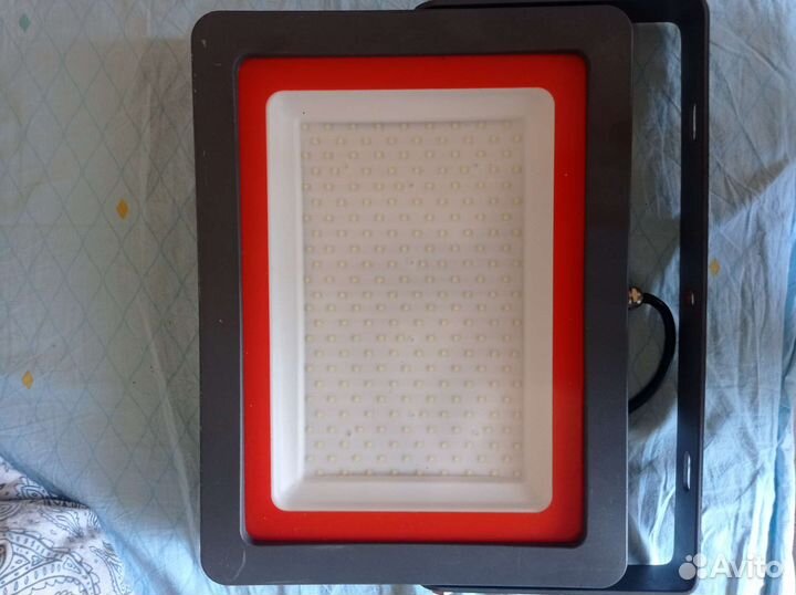 Прожектор 200w