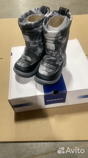 Новые зимние сапоги Kerry, размер 24