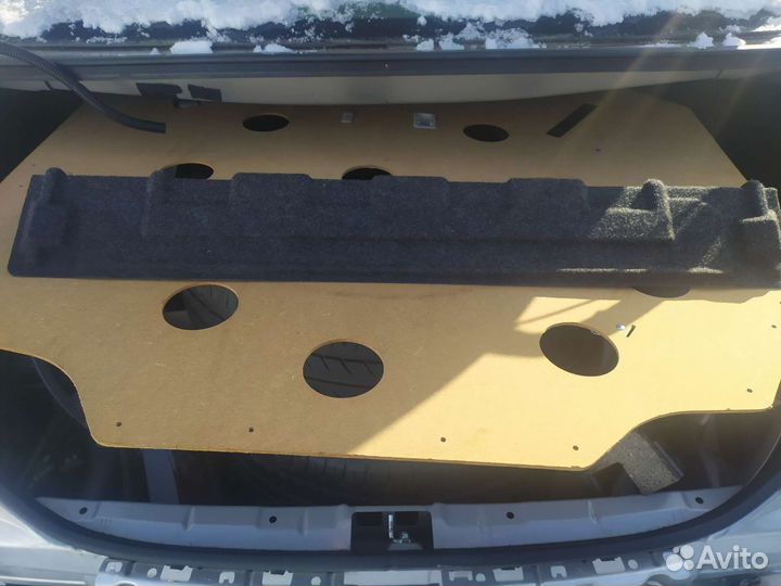 Пенопласт домкрата в багажник Тойота Камри