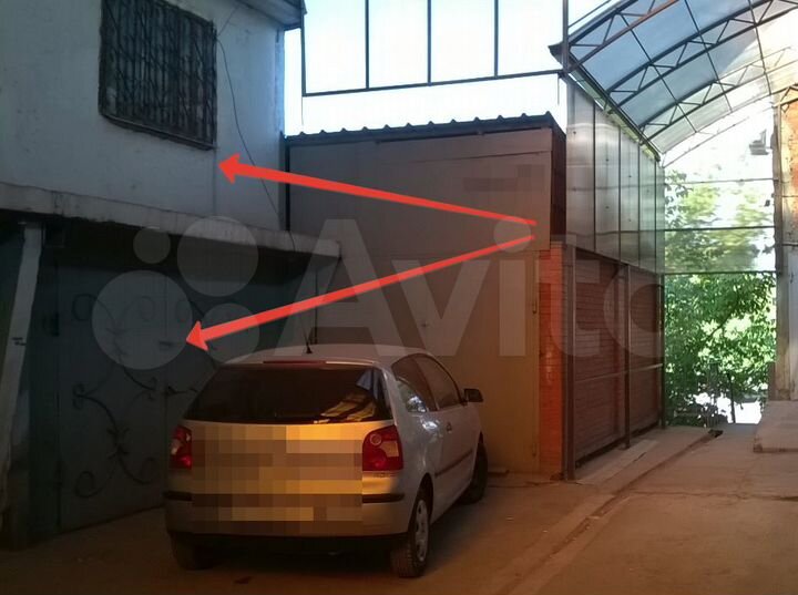 Гараж, > 30 м²