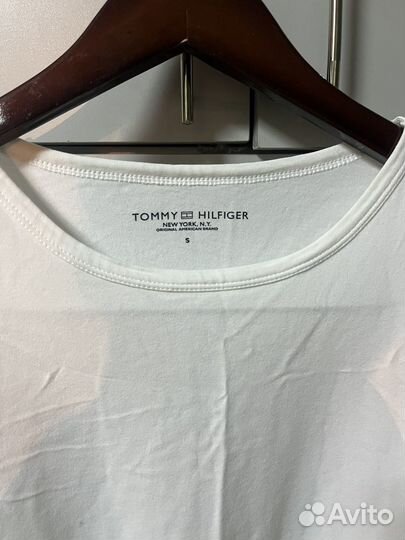 Tommy hilfiger футболка s