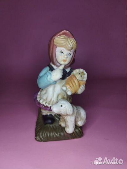 Статуэтки. Счастливое детство