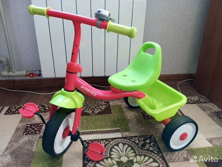 Детский трехколесный велосипед