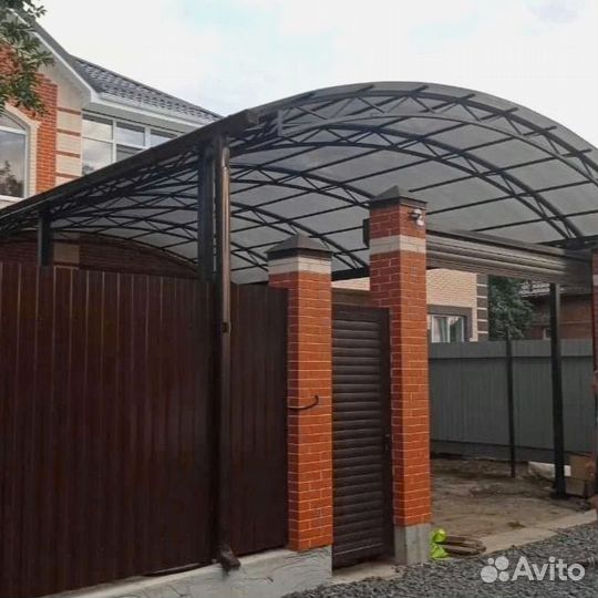 Навес из поликарбоната
