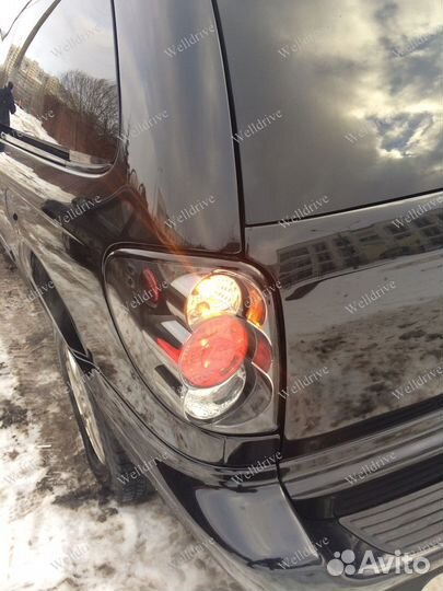 Фонари Chrysler Voyager 4 01-04 черные