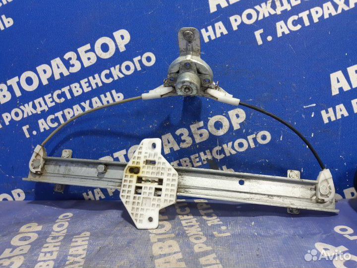 Задний левый стеклоподъёмник Hyundai Solaris 1