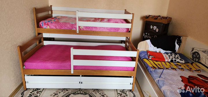 Двухярусная кровать бу с матрасами