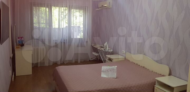 2-к. квартира, 65 м², 1/5 эт.